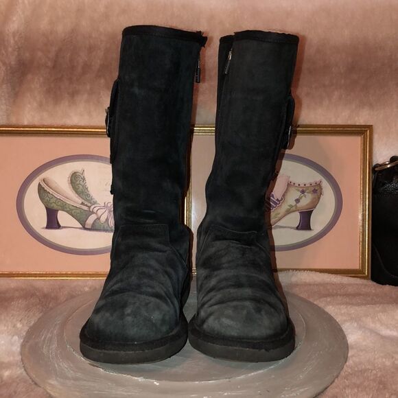 UGG 6 Tall Black Suede Boots - Picture 3 of 13